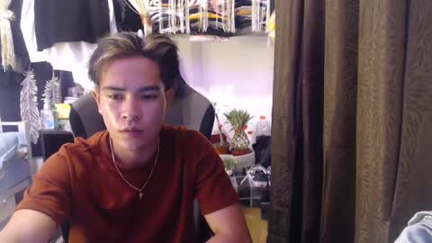 Snapshot of asianmarkxxx69 chatting on 02/10/25, 01:11 Mark online show from 02/10/25, 01:11