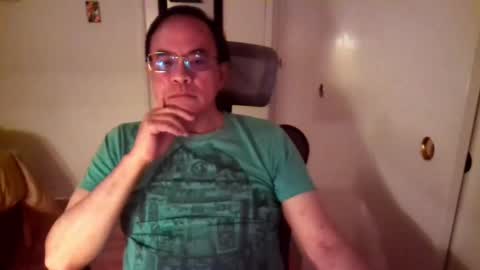 Snapshot of asianmixedman chatting on 01/20/25, 07:04 Asian Mixed Man online show from 01/20/25, 07:04