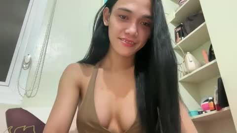 Snapshot of asianpinay1229 chatting on 10/15/25, 06:52 Patricia online show from 10/15/25, 06:52