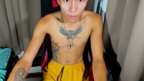 Snapshot of asianplayboyx chatting on 02/14/25, 02:28 mark online show from 02/14/25, 02:28