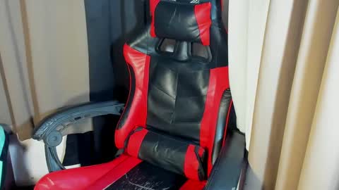 Snapshot of asianplayboyx chatting on 02/15/25, 03:09 mark online show from 02/15/25, 03:09