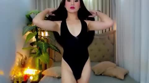 Snapshot of asiansexhunter chatting on 10/24/25, 02:57 Ms. MONICA online show from 10/24/25, 02:57