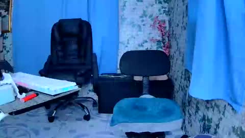 Snapshot of asiantsugar4u chatting on 03/03/25, 09:00 Trish online show from 03/03/25, 09:00