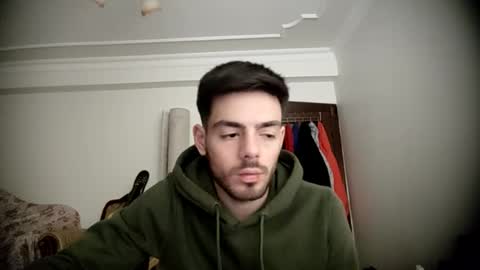 asihandsome06 online show from 01/25/25, 10:07