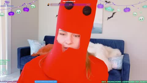 Asiri   pronounced Ah-siri Please no nicknames   3 online show from 10/14/25, 06:20