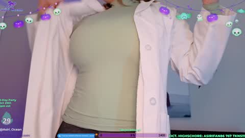 Asiri   pronounced Ah-siri Please no nicknames   3 online show from 10/22/25, 02:23