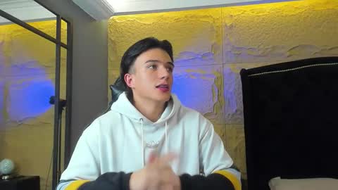 Aslan  online show from 01/15/26, 01:32