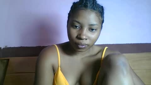 asmiraa online show from 03/12/26, 10:43