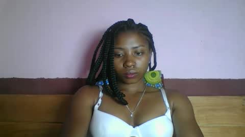 asmiraa online show from 04/18/26, 06:56