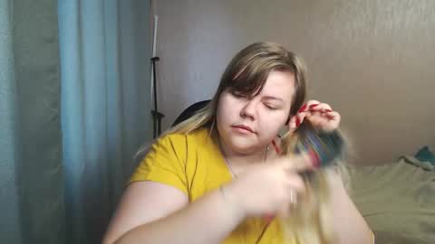 AsmiTKeyn online show from 10/29/25, 05:20