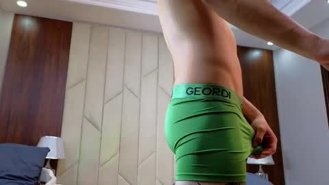 Snapshot of asmodeo_cox chatting on 12/04/24, 10:41 Asmodeo - online show from 12/04/24, 10:41