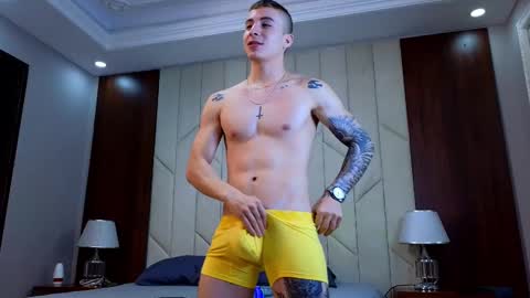 Snapshot of asmodeo_cox chatting on 01/11/25, 12:01 Asmodeo - online show from 01/11/25, 12:01