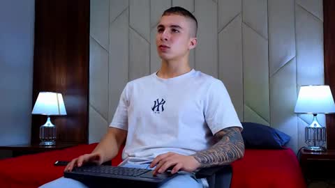 Snapshot of asmodeo_cox chatting on 01/15/25, 09:41 Asmodeo - online show from 01/15/25, 09:41