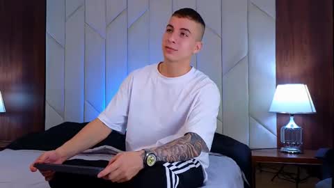 Snapshot of asmodeo_cox chatting on 01/16/25, 11:37 Asmodeo - online show from 01/16/25, 11:37