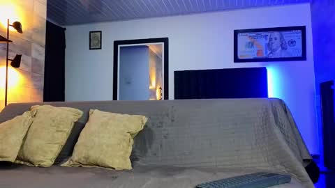 Snapshot of asmodeo_cox chatting on 02/23/25, 09:22 Asmodeo - online show from 02/23/25, 09:22