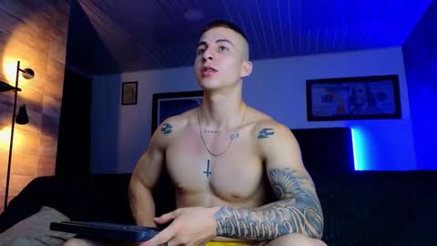 Snapshot of asmodeo_cox chatting on 03/02/25, 03:45 Asmodeo - online show from 03/02/25, 03:45