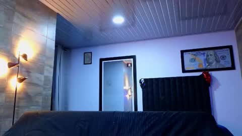 Snapshot of asmodeo_cox chatting on 10/14/25, 11:27 Asmodeo - online show from 10/14/25, 11:27