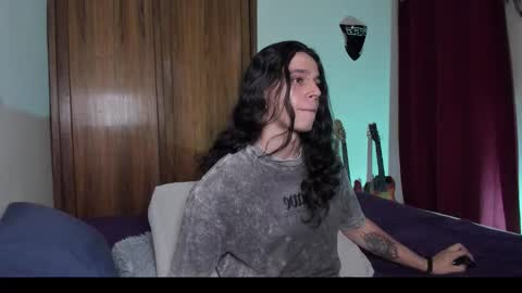 asmodeuszz online show from 10/16/25, 04:02