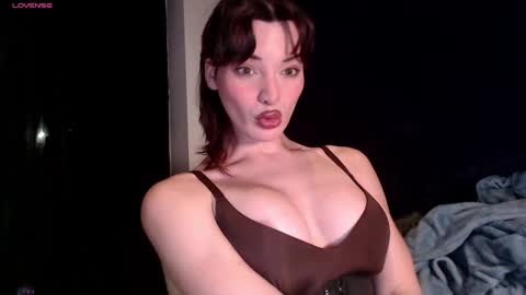 Aspen Frost online show from 12/21/24, 01:15