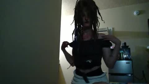 aspiringturtlegirl online show from 11/15/25, 06:22