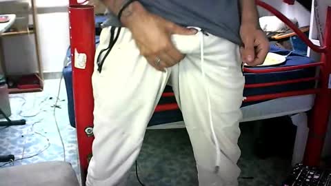 aspisonty online show from 12/01/25, 05:56