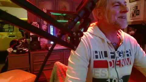 SIR WILLIAM online show from 09/10/25, 07:08