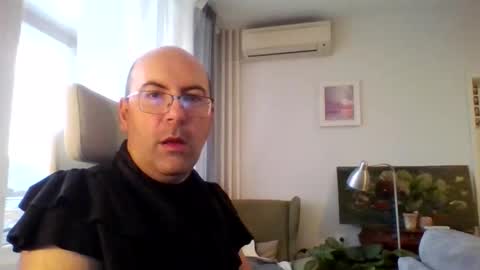 Snapshot of assbitch189 chatting on 11/08/25, 08:25 assbitch189 online show from 11/08/25, 08:25