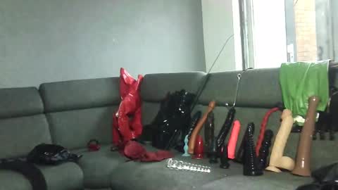 sissyslut online show from 12/29/24, 01:49
