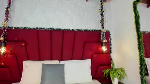 instagramsoofiaa giraldo online show from 12/20/25, 06:48