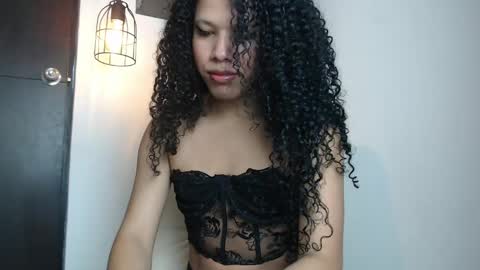 assiavilla1 online show from 04/11/26, 10:41