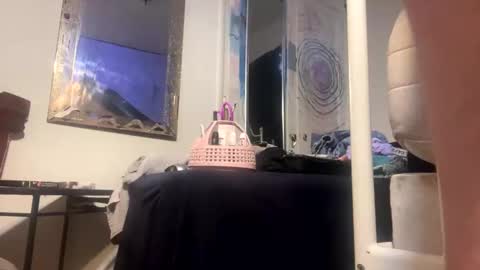 danni travis online show from 02/28/25, 09:44