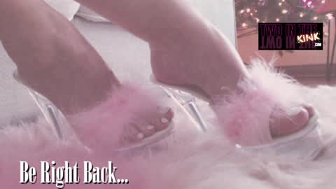 Snapshot of assleighabbott chatting on 12/18/24, 02:10 ASSleigh Abbott online show from 12/18/24, 02:10