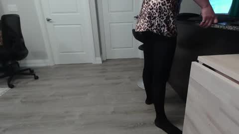 Linda online show from 12/17/24, 07:26