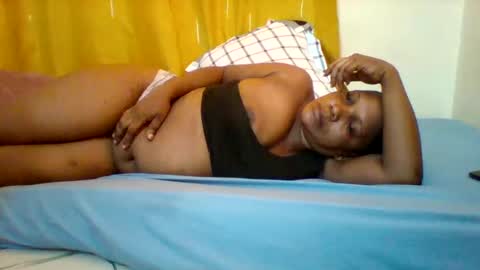 FLORAH DANIEL online show from 03/10/25, 08:59