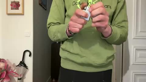 asss837094 online show from 04/19/26, 06:43