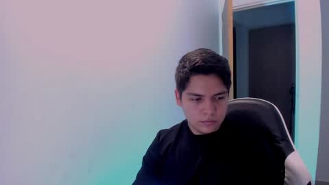 Snapshot of asta_kuro chatting on 06/04/26, 10:32 Asta Kuno online show from 06/04/26, 10:32
