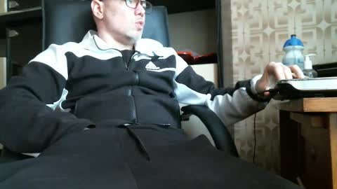 asterion51 online show from 10/05/25, 04:49