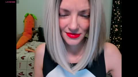 Snapshot of asteris_stella chatting on 05/02/26, 09:20 Asteris online show from 05/02/26, 09:20