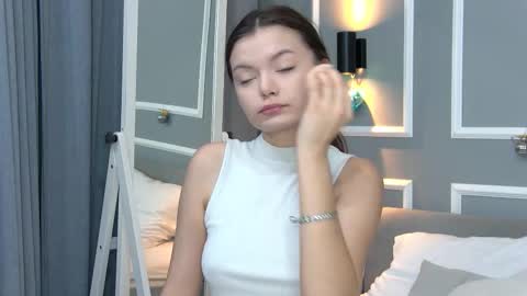 Aster Quinn online show from 01/14/26, 03:39