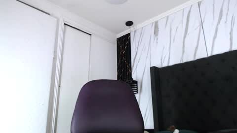 Aston  online show from 10/03/25, 05:15