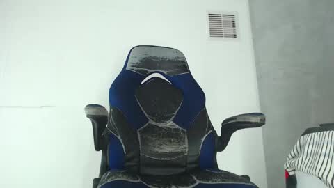 Aston  online show from 10/20/25, 04:02