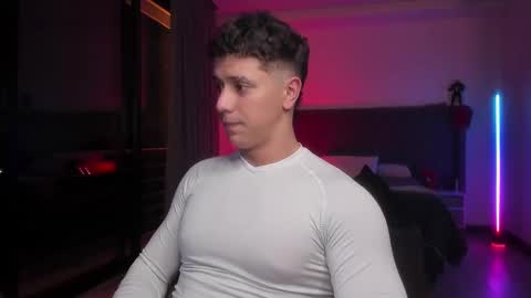 astonhills online show from 09/20/25, 01:39