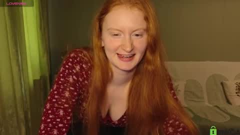 Snapshot of astoria_ross_ chatting on 05/27/26, 03:20 Astoria online show from 05/27/26, 03:20