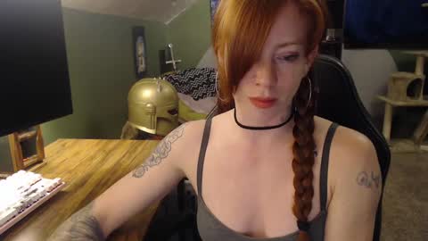 AstraeaSiren online show from 02/18/25, 05:53