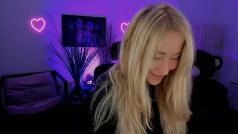 astramonroe online show from 04/03/26, 01:14