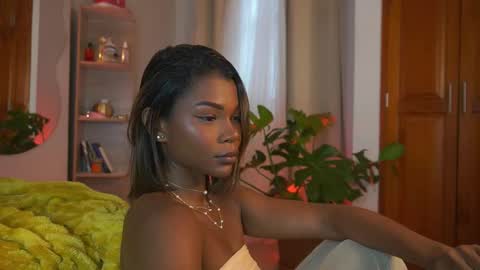 Astrea online show from 01/12/26, 05:29