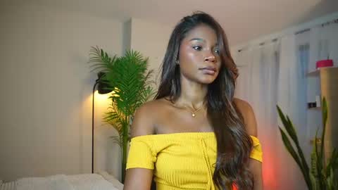 Snapshot of astrea_1 chatting on 06/30/26, 11:06 Astrea online show from 06/30/26, 11:06
