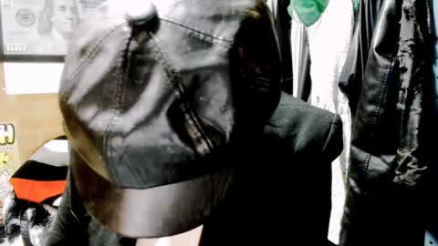 astrid_hauser66 online show from 10/25/25, 02:30