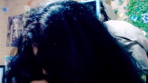 astrid_hauser66 online show from 12/22/25, 07:38