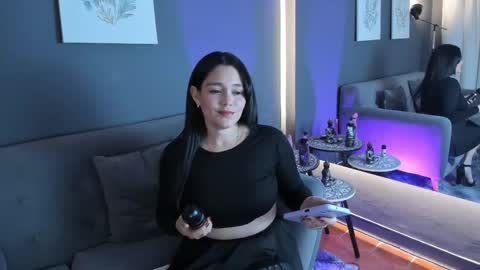 Snapshot of astrid_williams_ chatting on 01/14/26, 03:12 Astrid online show from 01/14/26, 03:12